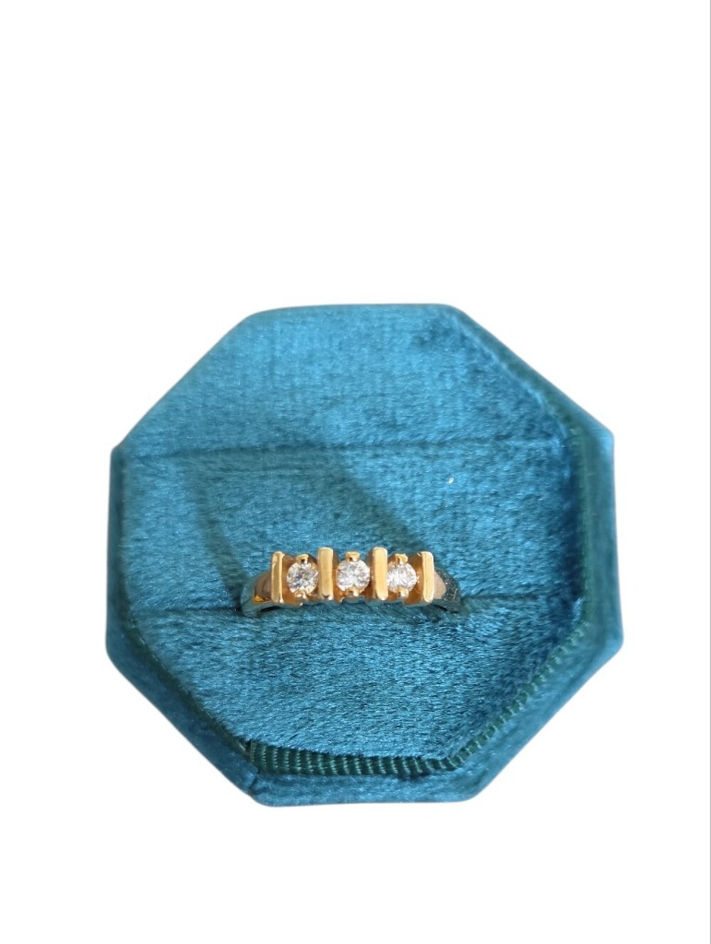 Size 7 Gold Toned Three-Stone Gems Ring Band